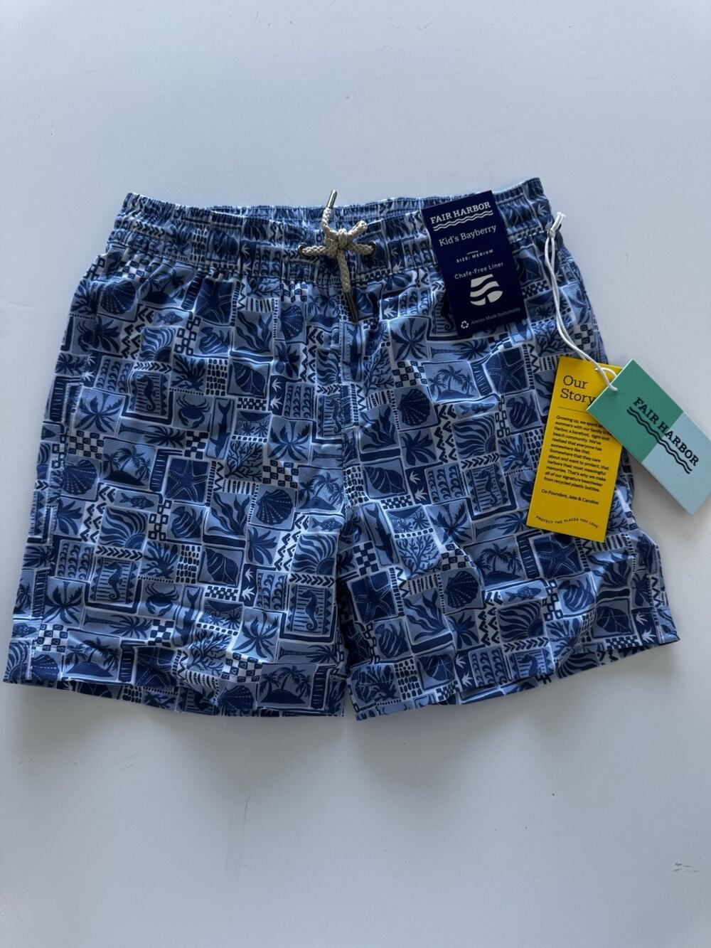 Fair Harbor Kids Bayberry Swim Trunks Blue Seas Drawstring Lined M